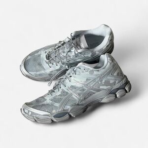 ASICS x Cecilie Bahnsen Gel-Cumulus 16 Floral Glacier Grey
Size 8